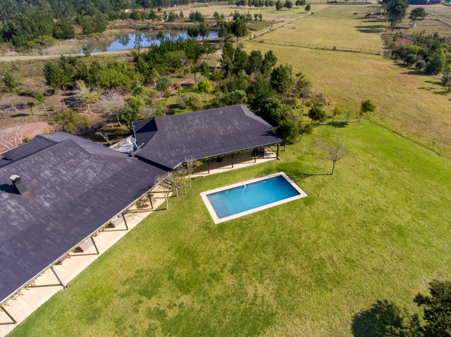 5 Bedroom Property for Sale in Plettenberg Bay Rural Western Cape